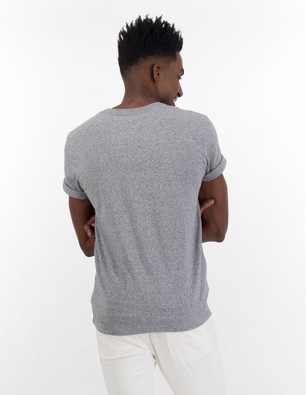 Polera Cuello en V AE