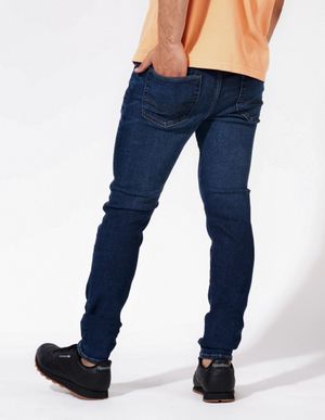 AE Airflex+ Athletic Skinny Jean