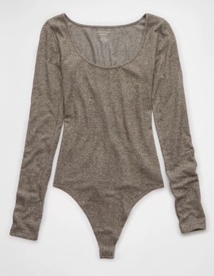 Body AE cuello redondo manga larga
