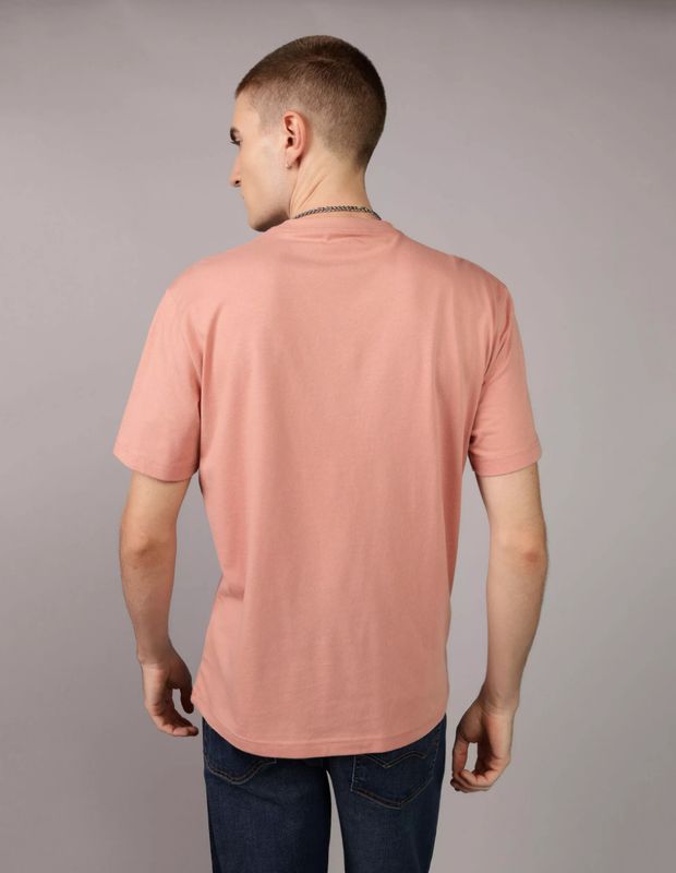 Polera AE con Gráfico de Logotipo