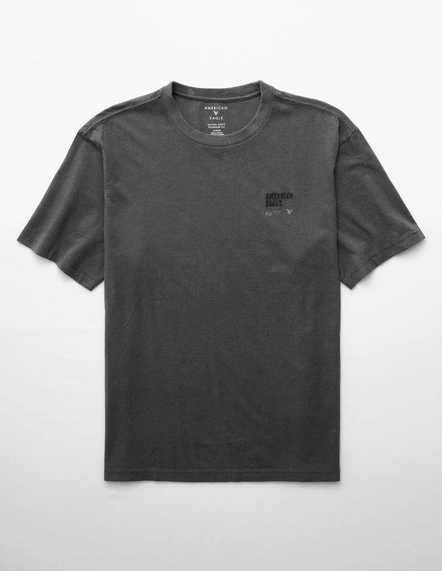 Polera AE con Gráfico de Logotipo