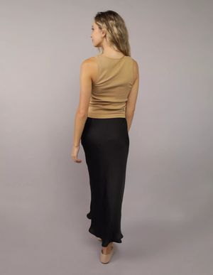 Polera AE Cuello cuadrado