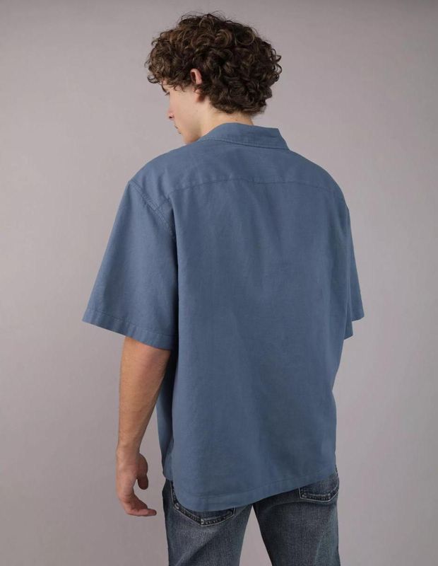 Camisa AE de Mezcla de Lino con Botones Holgada