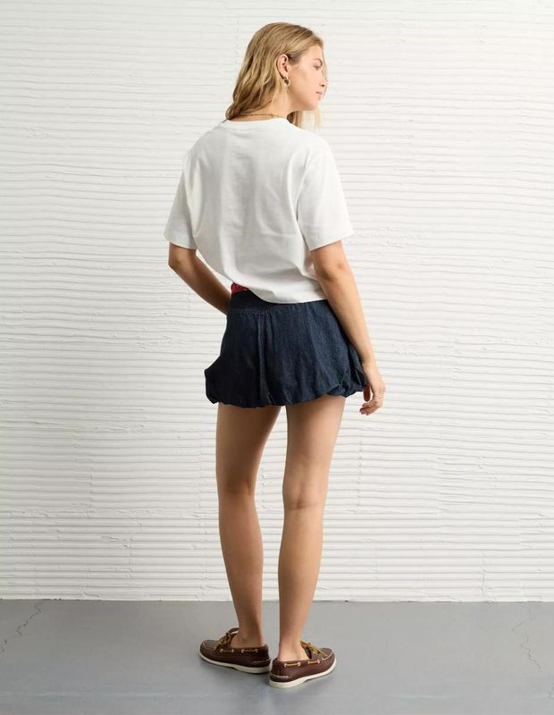 Polera AE Recta con Gráfico de Destino