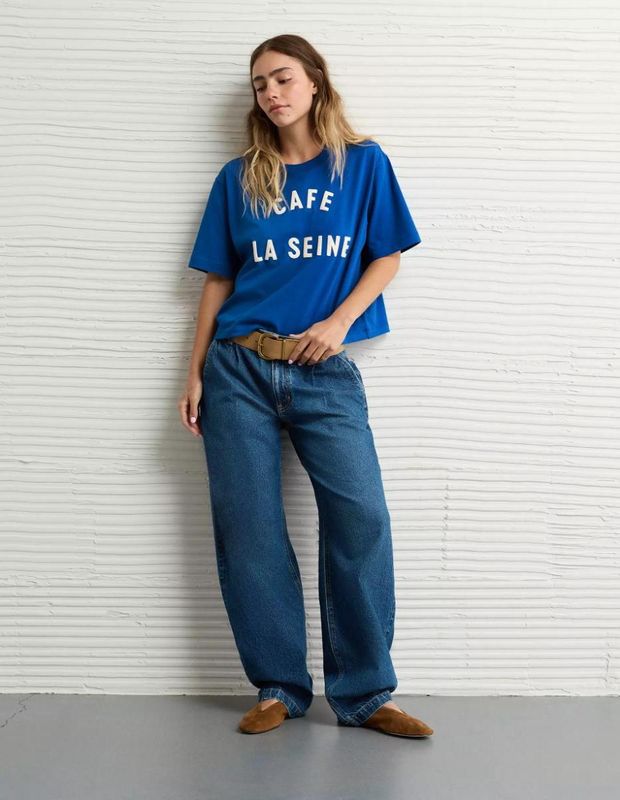 Polera AE Recta con Gráfico de Destino