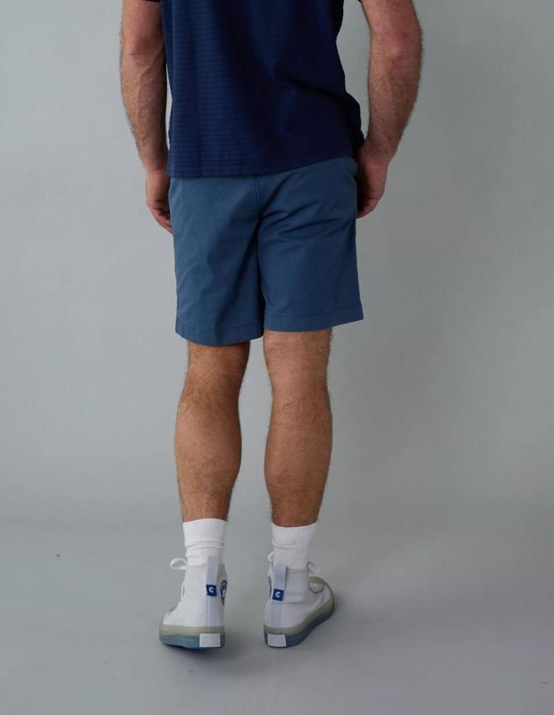 Short recto clásico AE