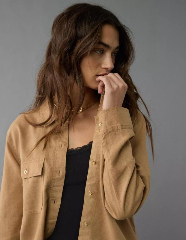 Camisa AE Manga Larga de Mezcla de Lino con Botones Estilo Fin de Semana