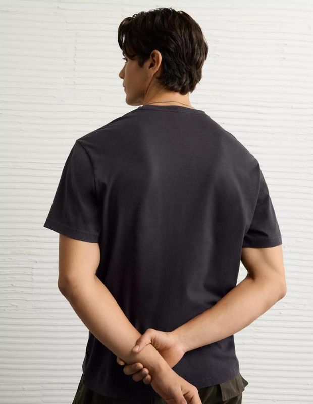 Polera AE Recta con Gráfico de Destino