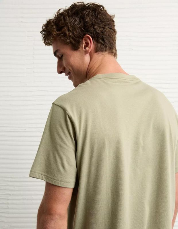 Polera AE Recta con Gráfico de Destino