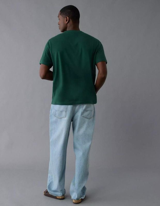 Polera AE Recta con Gráfico de Destino