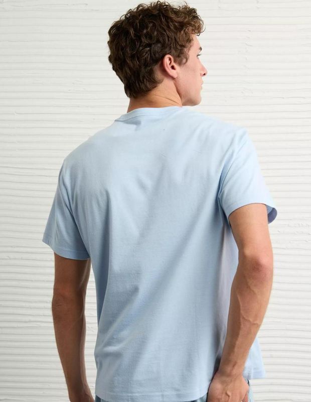 Polera AE Recta con Gráfico de Destino