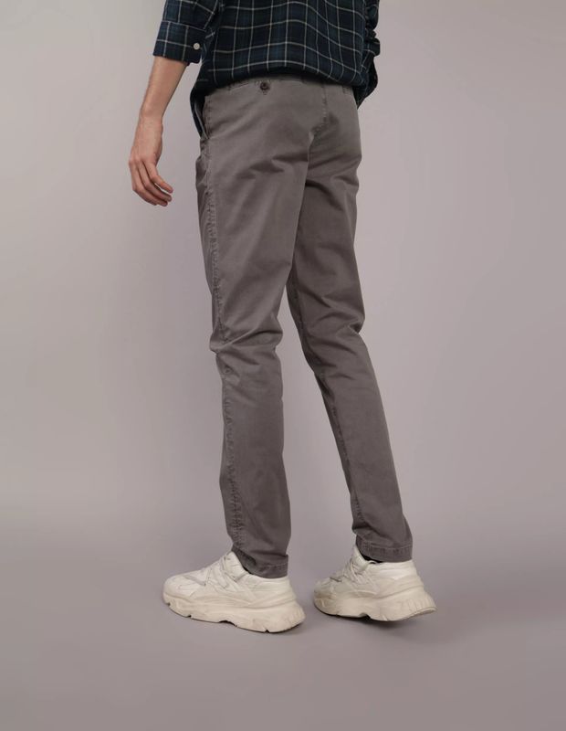AE Pantalón Slim Chino Rockwell